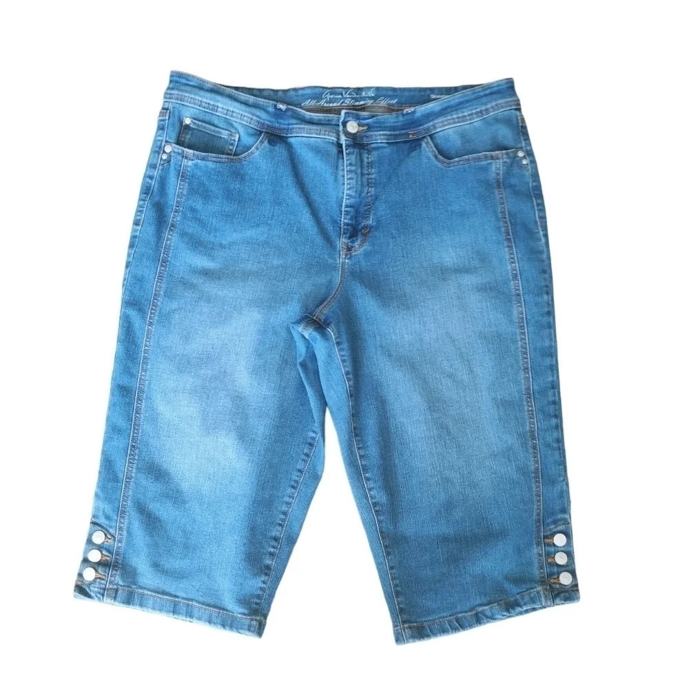 Gloria Vanderbilt Cropped  Walking Shorts Blue Denim Skimmer High Rise Fit 14